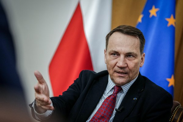 Чем закончатся выборы в Европарламент и что они значат для Украины
Чем закончатся выборы в Европарламент и что они значат для Украины