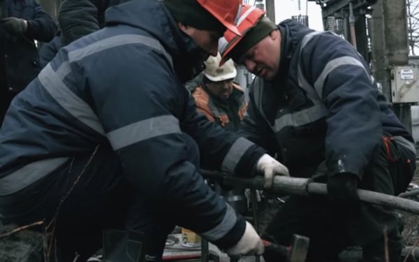 У Харківській і Житомирській областях загинули двоє працівників обленерго
У Харківській і Житомирській областях загинули двоє працівників обленерго