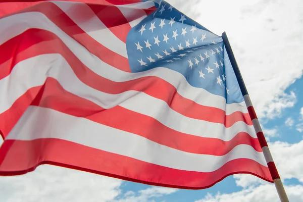 США требуют от ЕС санкционных гарантий для поддержки кредита Украине на $50 млрд
США требуют от ЕС санкционных гарантий для поддержки кредита Украине на $50 млрд