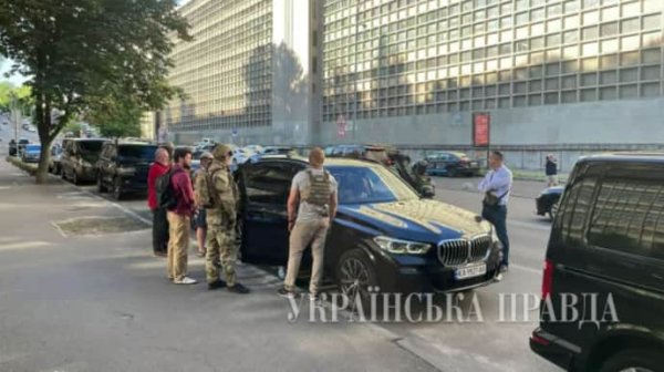 К Кириллу Тимошенко пришли с обысками по делу с сливами из НАБУ К Кириллу Тимошенко пришли с обысками по делу с сливами из НАБУ