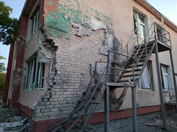 Через артобстріл Нікополя пошкоджені ліцей і дитсадок
                                