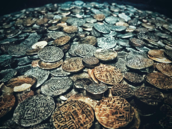 Продано одну з найрідкісніших монет: який вигляд має кілограмовий витвір мистецтва Продано одну з найрідкісніших монет: який вигляд має кілограмовий витвір мистецтва