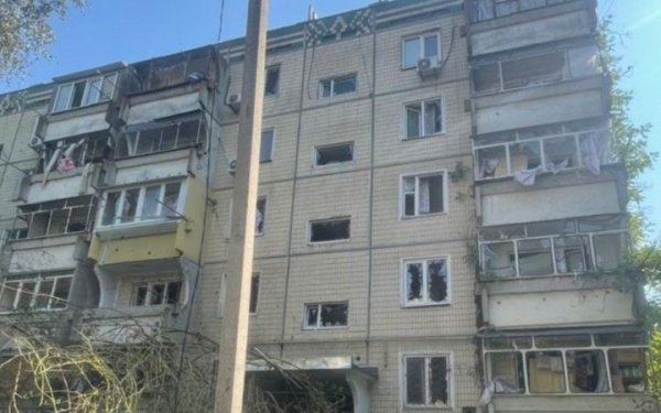 Росіяни за день обстріляли два райони Дніпропетровщини, пошкоджено 13 багатоповерхівок
Росіяни за день обстріляли два райони Дніпропетровщини, пошкоджено 13 багатоповерхівок