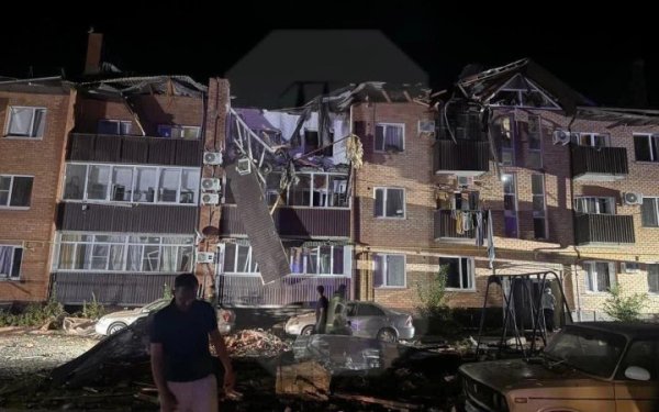 БПЛА атакували місто, звідки росіяни запускають "шахеди"
БПЛА атакували місто, звідки росіяни запускають "шахеди"