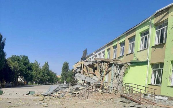 Російська армія скинула вибухівку на двох жителів Херсона
Російська армія скинула вибухівку на двох жителів Херсона