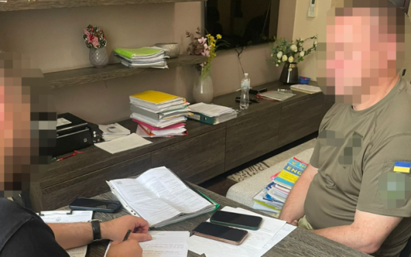 На Львівщині “господарник” військової частини незаконно переоформив на родичів майно на 12 млн грн, – ДБР
На Львівщині “господарник” військової частини незаконно переоформив на родичів майно на 12 млн грн, – ДБР