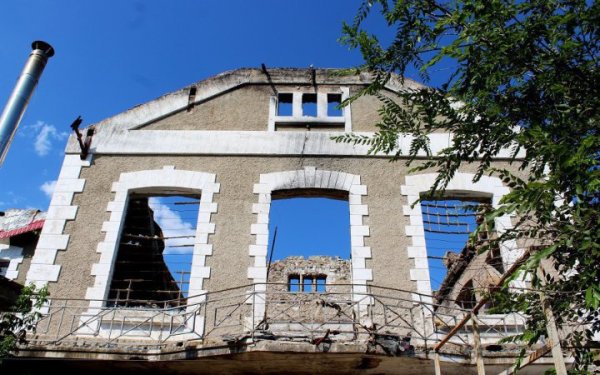 Росіяни обстріляли Дніпровський район Херсона, загинула людина
Росіяни обстріляли Дніпровський район Херсона, загинула людина