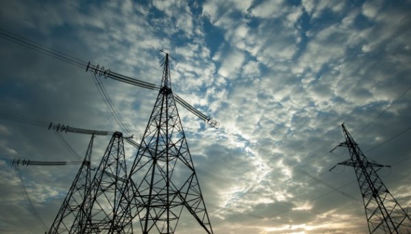 Міненерго спростувало російські фейки про енергетику, АЕС та тривалі відключення світла Міненерго спростувало російські фейки про енергетику, АЕС та тривалі відключення світла
