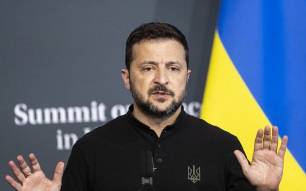 Зеленський: Липень може принести Україні більше сили в захисті неба
Зеленський: Липень може принести Україні більше сили в захисті неба
