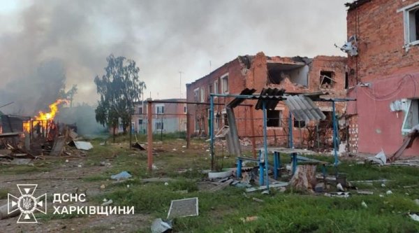 Росіяни вдали авіацією по Чугуївському району Харківщини. Є загиблі
Росіяни вдали авіацією по Чугуївському району Харківщини. Є загиблі