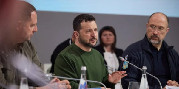 Офис президента готовит отставку Шмыгаля — нардеп
Офис президента готовит отставку Шмыгаля — нардеп