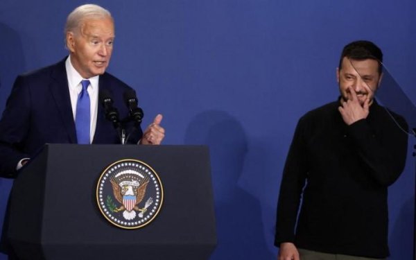 Байден перед пресою назвав Зеленського Путіним
Байден перед пресою назвав Зеленського Путіним