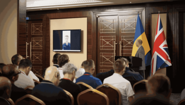 Британсько-українська конференція в галузі БпЛА зібрала понад 50 оборонних компаній Британсько-українська конференція в галузі БпЛА зібрала понад 50 оборонних компаній