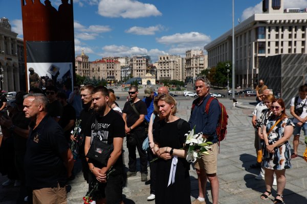 У Києві попрощалися з бойовим медиком із Великобританії Пітером Фуше
У Києві попрощалися з бойовим медиком із Великобританії Пітером Фуше