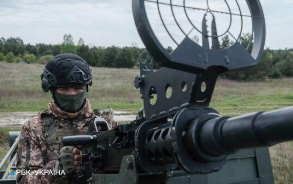 Ночная атака дронов. На подступах к Киеву сбили все российские "Шахеды"
Ночная атака дронов. На подступах к Киеву сбили все российские "Шахеды"