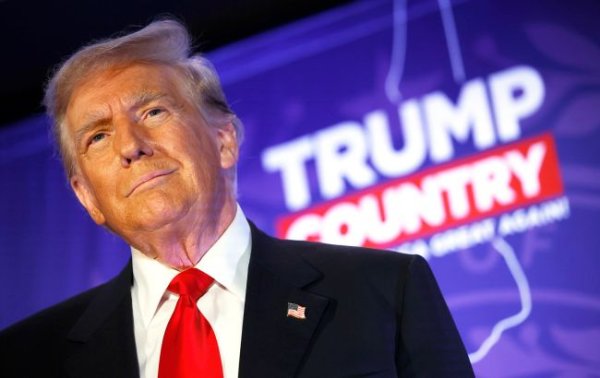 Трамп сделал заявление после разговора с Зеленским
Трамп сделал заявление после разговора с Зеленским