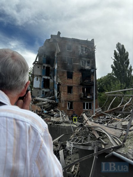 Росія завдала ударів по Києву. Кількість загиблих зросла до 27 (оновлення)
                                