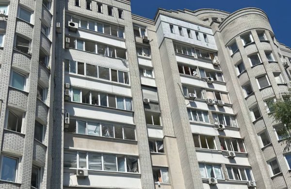 Двойной удар по Киеву, прилеты в Днепре и Кривом Роге: главное о последствиях атаки РФ
Двойной удар по Киеву, прилеты в Днепре и Кривом Роге: главное о последствиях атаки РФ