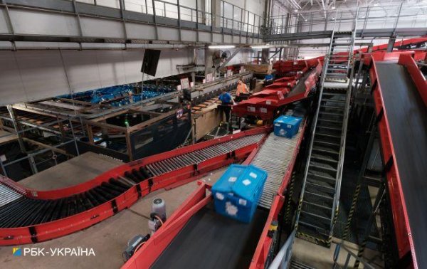 ЕС введет пошлины на дешевые товары из китайских интернет-магазинов, - FT
ЕС введет пошлины на дешевые товары из китайских интернет-магазинов, - FT