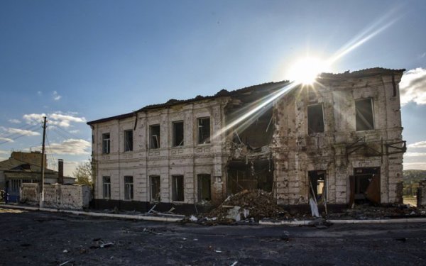 Окупанти вдарили по Купʼянську FPV-дроном: є постраждалий
Окупанти вдарили по Купʼянську FPV-дроном: є постраждалий