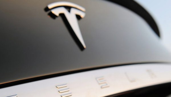 Акції Tesla злетіли за тиждень на 27% Акції Tesla злетіли за тиждень на 27%