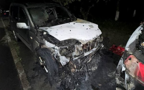Затримали 22-річного рівнянина, який палив авто військовслужбовців на замовлення РФ
Затримали 22-річного рівнянина, який палив авто військовслужбовців на замовлення РФ
