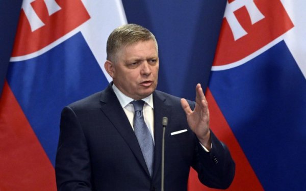 Фіцо вперше після замаху з'явився на публіці: хвалив візит Орбана до Москви
Фіцо вперше після замаху з'явився на публіці: хвалив візит Орбана до Москви