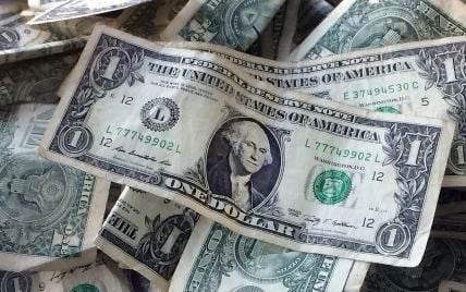 Курс валют на 11 июля: сколько стоят доллар, евро и злотый
Курс валют на 11 июля: сколько стоят доллар, евро и злотый