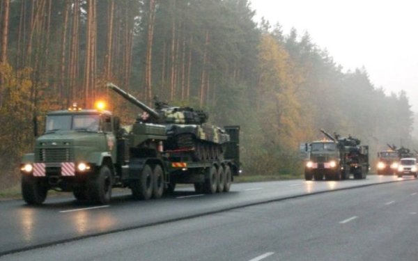 Міноборони дозволило ще 20 спецавтомобілям перевозити танки та артилерійські установки
Міноборони дозволило ще 20 спецавтомобілям перевозити танки та артилерійські установки