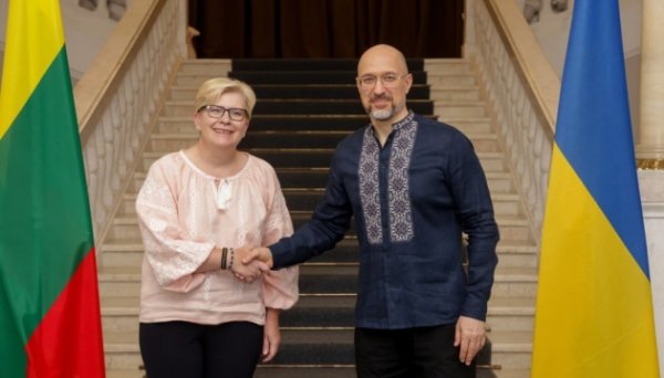 Шмигаль запросив Литву долучитися до закупівлі зброї та військової техніки в українських виробників Шмигаль запросив Литву долучитися до закупівлі зброї та військової техніки в українських виробників