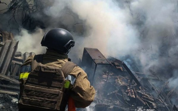 Окупанти вдарили по Очакову на Миколаївщині, є поранена
Окупанти вдарили по Очакову на Миколаївщині, є поранена