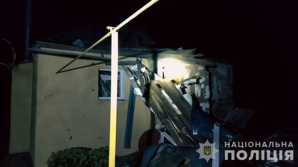 Російська армія вночі атакувала Сумщину, постраждали четверо людей
Російська армія вночі атакувала Сумщину, постраждали четверо людей