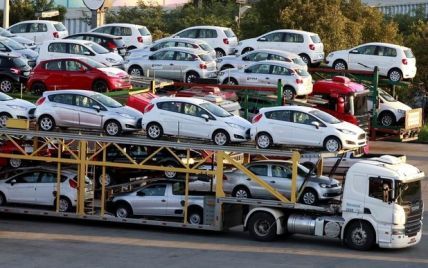 Какой пенсионный сбор придется оплатить при покупке авто: разъяснение ПФУ
Какой пенсионный сбор придется оплатить при покупке авто: разъяснение ПФУ