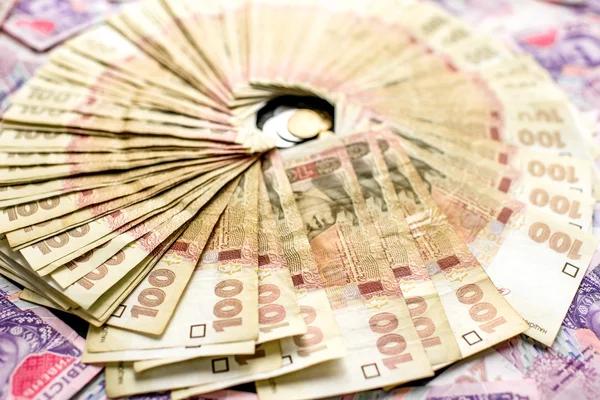 Кредитование энергоинфраструктуры: Банки одобрили заявок почти на четыре миллиарда
Кредитование энергоинфраструктуры: Банки одобрили заявок почти на четыре миллиарда