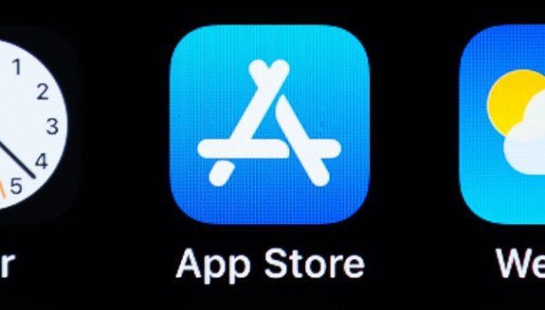 App Store заблокував 50 застосунків із нелегальними онлайн-казино App Store заблокував 50 застосунків із нелегальними онлайн-казино