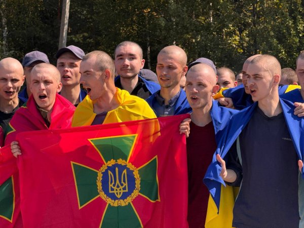 У День незалежності ще 115 українських захисників повернулися з російського полону
                                