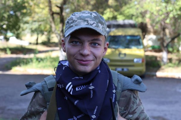 "Судьба готовила к войне". История защитника, который вышел из Иловайска, но погиб под Бахмутом
"Судьба готовила к войне". История защитника, который вышел из Иловайска, но погиб под Бахмутом