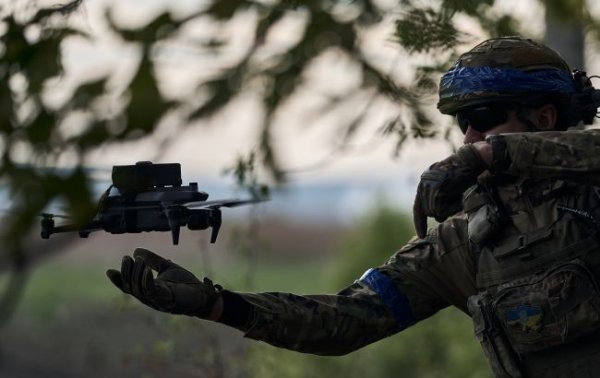 СБУ подбила российский вертолет Ми-28 с помощью FPV-дрона, - источник
СБУ подбила российский вертолет Ми-28 с помощью FPV-дрона, - источник
