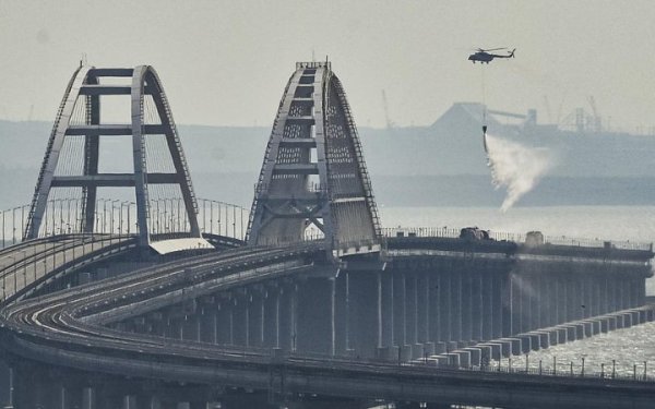На під’їздах до Керченського мосту з боку Росії й Криму стоїть понад 1200 авто, ‒ ЗМІ
На під’їздах до Керченського мосту з боку Росії й Криму стоїть понад 1200 авто, ‒ ЗМІ
