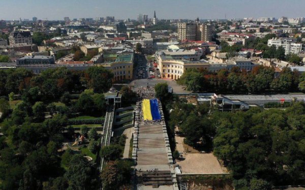Голова Одеської ОВА відреагував на кампанію Труханова проти перейменувань
Голова Одеської ОВА відреагував на кампанію Труханова проти перейменувань