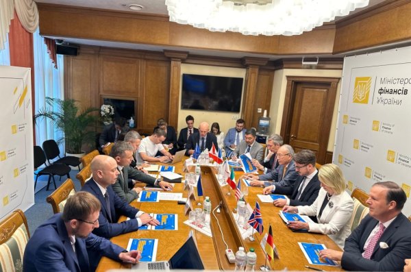 У Мінфіні розповіли послам G7 своє бачення реформи митниці У Мінфіні розповіли послам G7 своє бачення реформи митниці