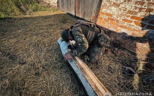 На Сумщині знешкодили російську авіабомбу, яку знайшли в одному із сіл області
На Сумщині знешкодили російську авіабомбу, яку знайшли в одному із сіл області