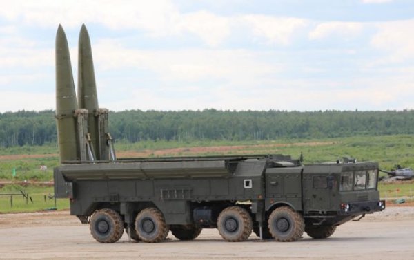 Беларусь заявила, что перекинет в приграничные с Украиной области "Искандеры" и "Полонезы"
Беларусь заявила, что перекинет в приграничные с Украиной области "Искандеры" и "Полонезы"