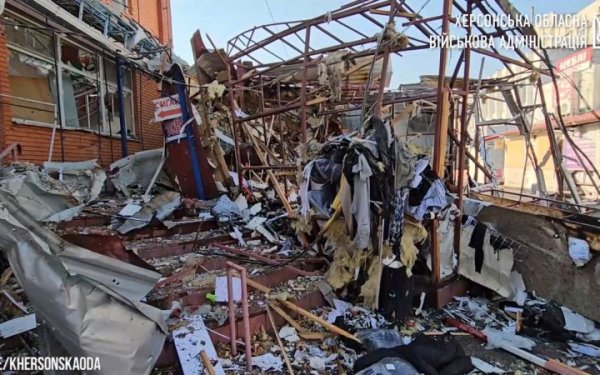 Через російські обстріли у Херсонській громаді за день загинула людина і 10 отримали поранення
Через російські обстріли у Херсонській громаді за день загинула людина і 10 отримали поранення