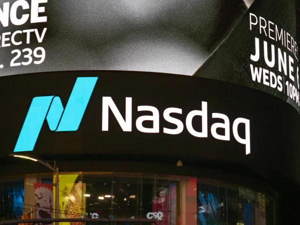Nasdaq планирует запустить торговлю опционами на биткоин-индекс
Nasdaq планирует запустить торговлю опционами на биткоин-индекс