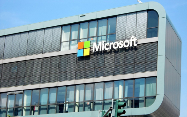 Microsoft начала отключать российские компании от облачных сервисов
Microsoft начала отключать российские компании от облачных сервисов
