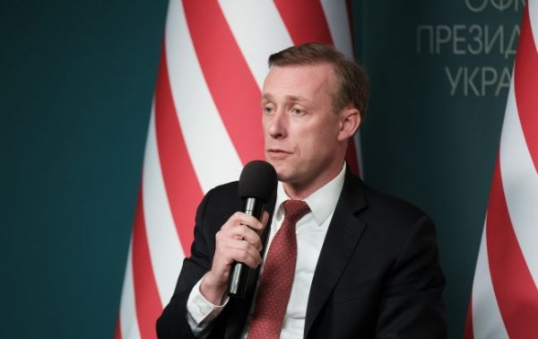 Советник Байдена анонсировал существенный пакет помощи Украине до конца сентября
Советник Байдена анонсировал существенный пакет помощи Украине до конца сентября