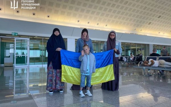 Україна евакуювала своїх громадян із Сирії
Україна евакуювала своїх громадян із Сирії