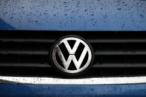 Германия ищет пути поддержки Volkswagen: автопроизводитель нуждается в помощи
Германия ищет пути поддержки Volkswagen: автопроизводитель нуждается в помощи