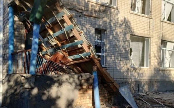На Херсонщині внаслідок російських обстрілів одна людина загинула, ще 10 - дістали поранення
На Херсонщині внаслідок російських обстрілів одна людина загинула, ще 10 - дістали поранення